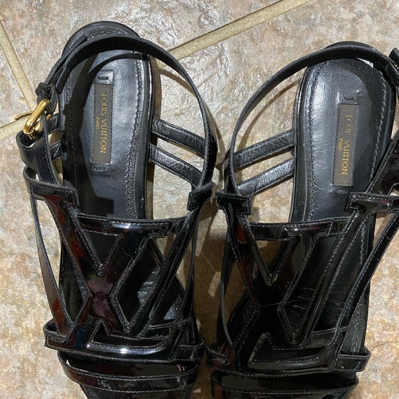 LV Revival Sandal 37 - Picture 2 of 8